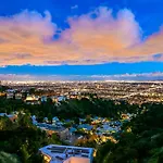 Hollywood Hills Modern Sanctuary-Jaw Dropping View
