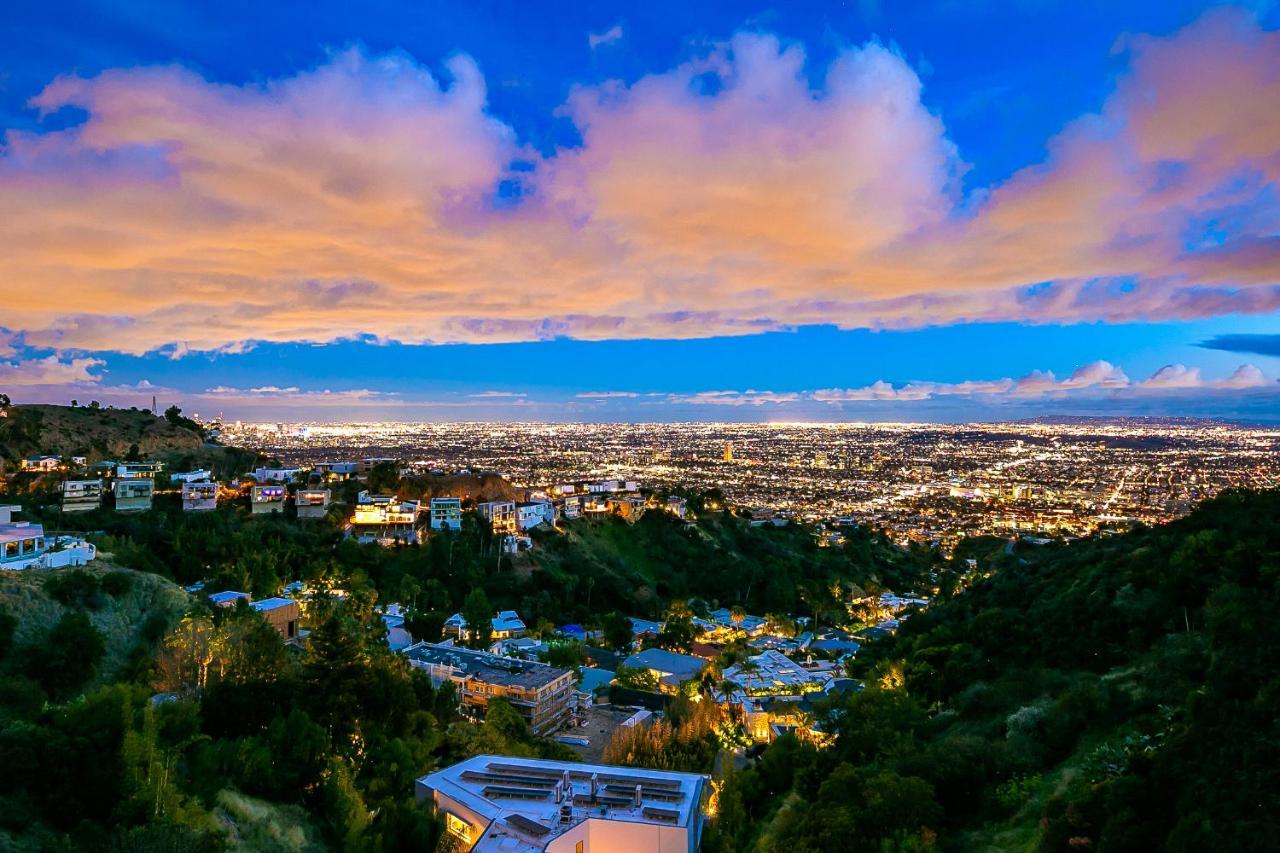 Hollywood Hills Modern Sanctuary-jaw Dropping View *