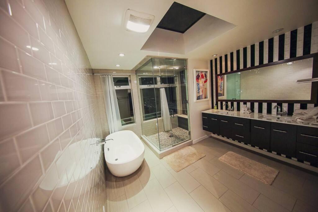 Pousada Hollywood Hills Modern Sanctuary-jaw Dropping View *