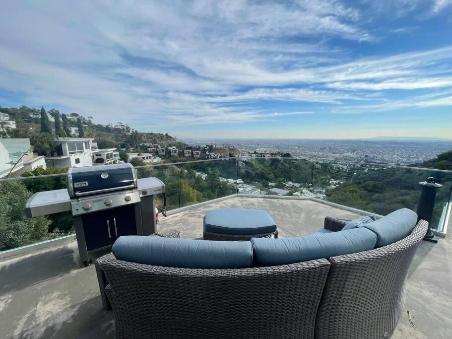 Pousada Hollywood Hills Modern Sanctuary-jaw Dropping View