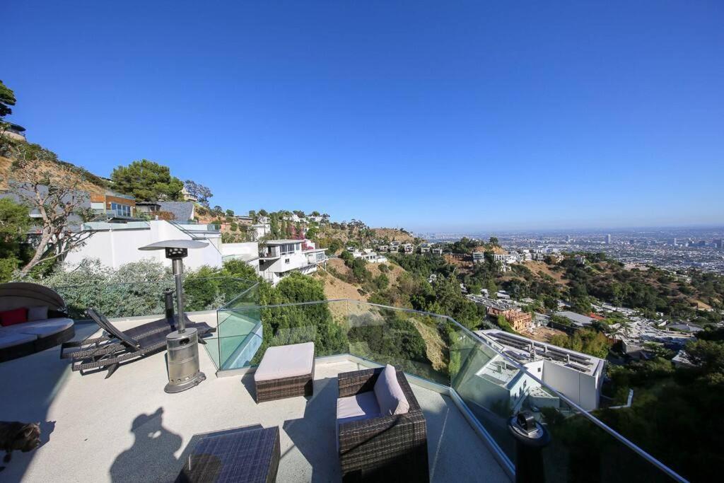 Pousada Hollywood Hills Modern Sanctuary-jaw Dropping View