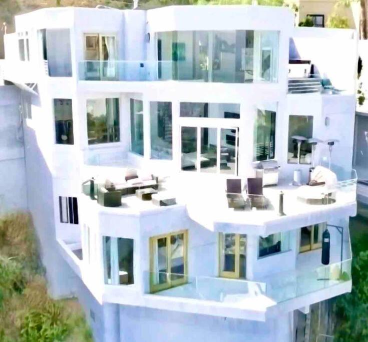 Pousada Hollywood Hills Modern Sanctuary-jaw Dropping View *
